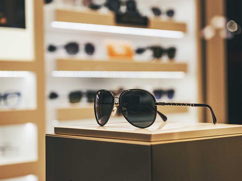 How to tell if your brand-name sunglasses are real or fake - Quora